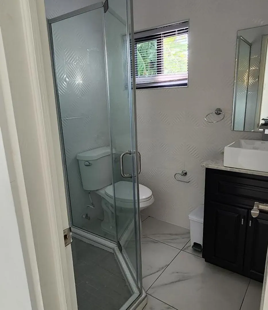 Beverly Oasis Kingston Apartment